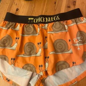 Chicknlegs Snails Women’s Athletic shorts size small